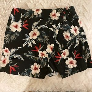 Hollister Hawaiian print skort